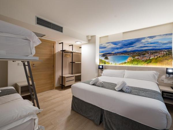 Atotxa Rooms : photo 4 de la chambre chambre quadruple classique intérieure