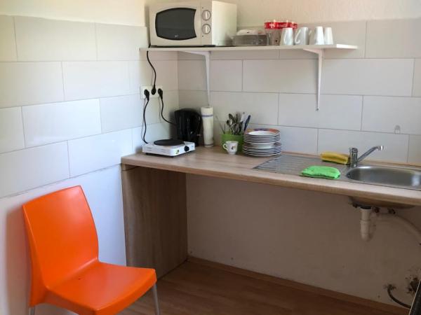 Rana's Zimmervermittlung 2 : photo 10 de la chambre chambre familiale avec salle de bains