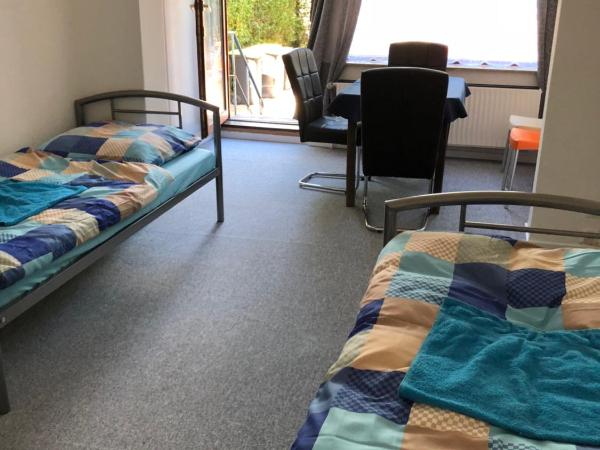 Rana's Zimmervermittlung 2 : photo 1 de la chambre chambre familiale avec salle de bains