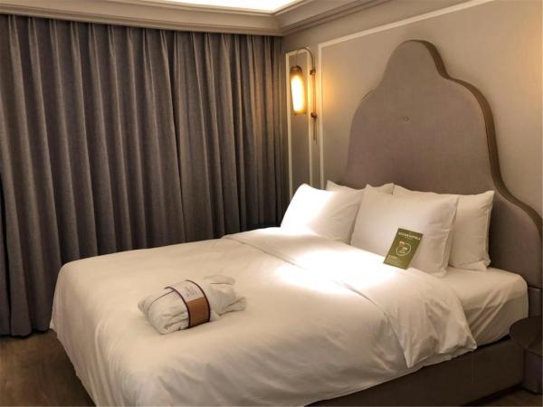 Mercure Hangzhou West Lake : photo 5 de la chambre chambre lit king-size exécutive