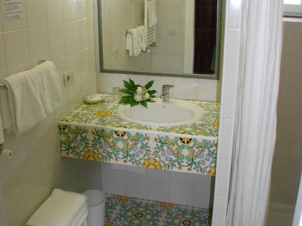 Semiramis Hotel De Charme & Pools : photo 5 de la chambre chambre triple classique