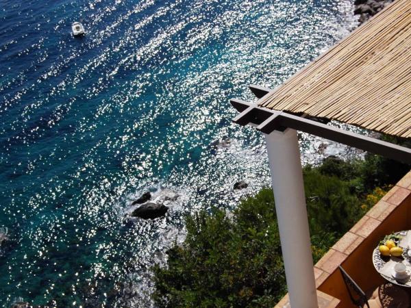 La Terrazza sul Mare : photo 10 de la chambre chambre lit king-size supérieure