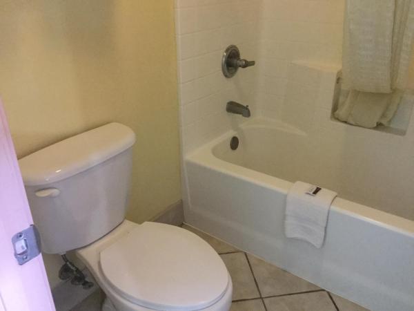 Luxury Inn and Suites Seaworld : photo 5 de la chambre chambre lit king-size - non-fumeurs