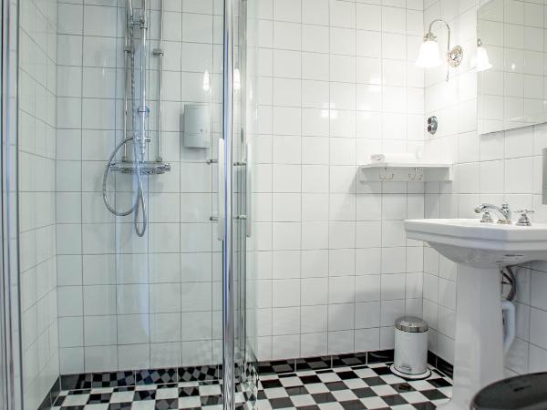 Akademihotellet : photo 9 de la chambre chambre supérieure lit queen-size