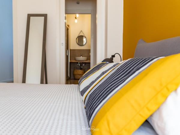 Via Roma 315 Bed and Breakfast : photo 4 de la chambre chambre double avec salle de bains privative