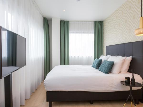 The James Rotterdam : photo 3 de la chambre chambre double supérieure - vue sur ville