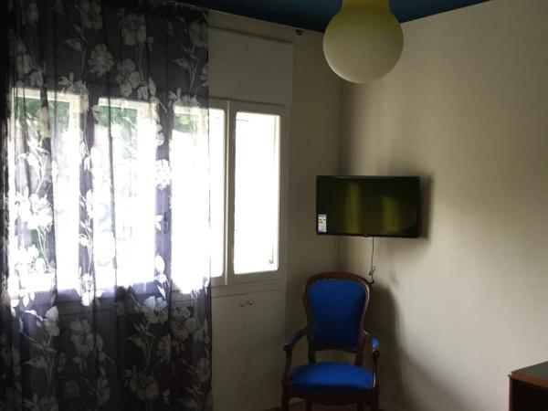 Beaucoeur : photo 3 de la chambre chambre lits jumeaux avec salle de bains commune