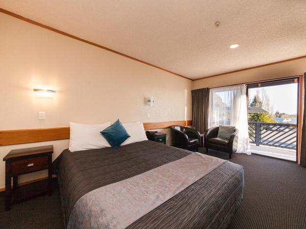 Lakeland Resort Taupo : photo 2 de la chambre studio supérieur avec baignoire spa