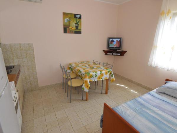 Apartments Vlado i Marino : photo 5 de la chambre appartement