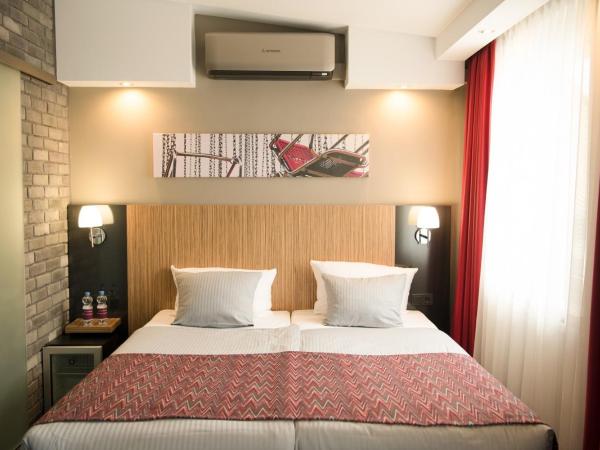 Hotel Munich City : photo 7 de la chambre chambre double supérieure avec climatisation