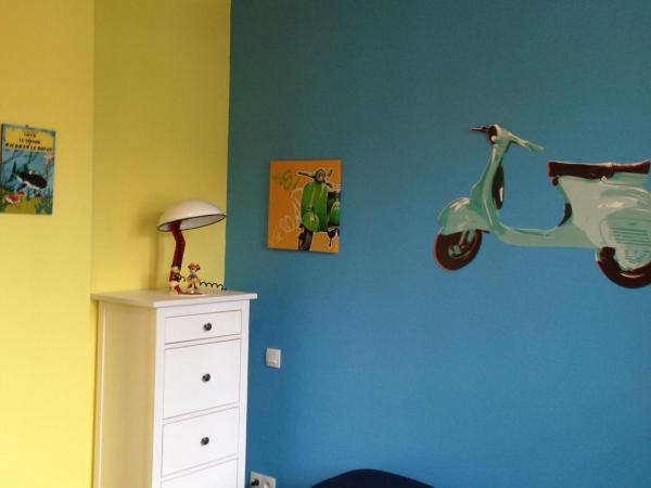 Chambre d'hôtes La Célestine : photo 7 de la chambre chambre familiale (2 adultes et 2 enfants)