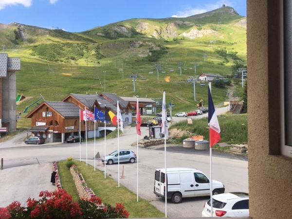 Hôtel Les Soldanelles : photo 1 de la chambre chambre double ou lits jumeaux avec baignoire