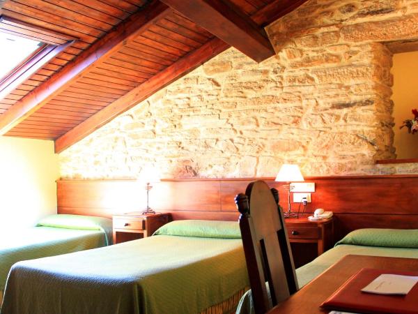 San Clemente by Pousadas de Compostela : photo 1 de la chambre chambre double ou lits jumeaux