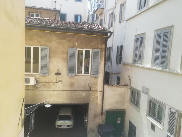 B&B A Florence View : photo 8 de la chambre chambre double ou lits jumeaux - vue sur cour