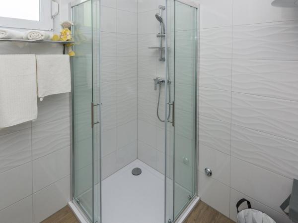 Apartments Marta 1 : photo 6 de la chambre appartement - vue sur jardin