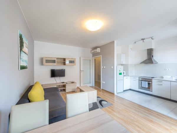 Corvin Plaza Apartments & Suites : photo 3 de la chambre appartement 2 chambres