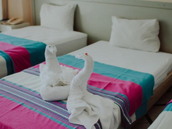 Hotel Ambassador Mérida : photo 7 de la chambre chambre triple