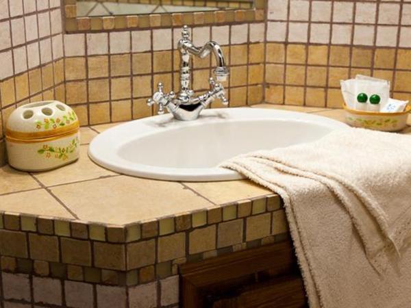 B&B Villa Giusy : photo 10 de la chambre chambre quadruple avec salle de bains privative