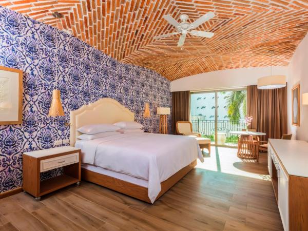 The Hacienda at Krystal Grand Puerto Vallarta- All Inclusive : photo 1 de la chambre suite junior - vue sur piscine