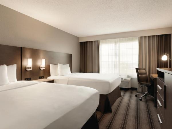 Country Inn & Suites by Radisson, Indianapolis Airport South, IN : photo 2 de la chambre chambre avec 2 grands lits queen-size
