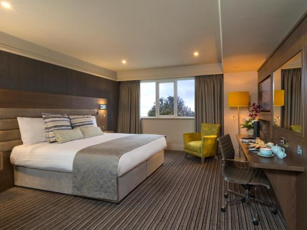 Bonnington Hotel & Leisure Centre : photo 6 de la chambre chambre lit king-size exécutive