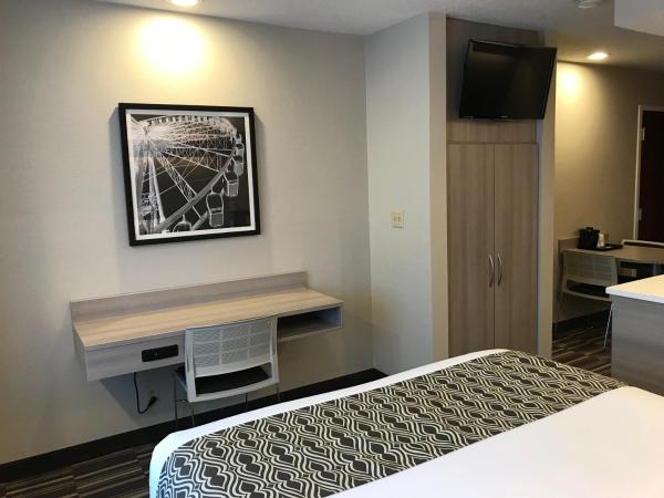 Microtel Inn & Suites by Wyndham Atlanta Buckhead Area : photo 3 de la chambre suite studio queen - non-fumeurs