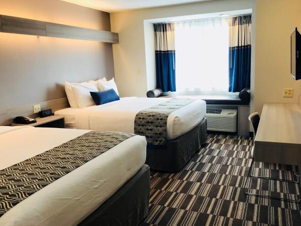 Microtel Inn & Suites by Wyndham Atlanta Buckhead Area : photo 3 de la chambre chambre 2 lits queen-size - non-fumeurs