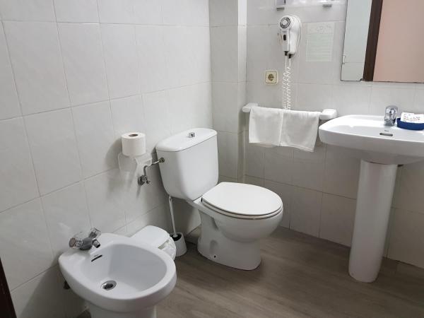 Hotel Norai : photo 2 de la chambre chambre lits jumeaux