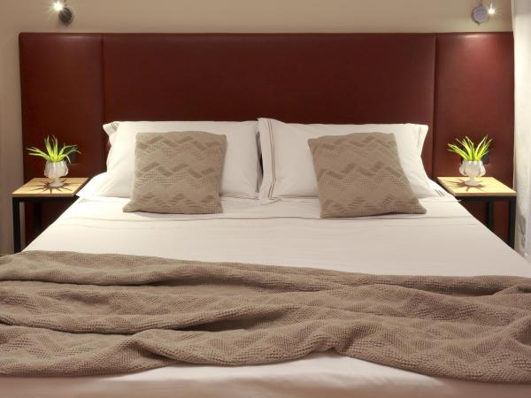 Hotel Aloisi : photo 2 de la chambre chambre double deluxe