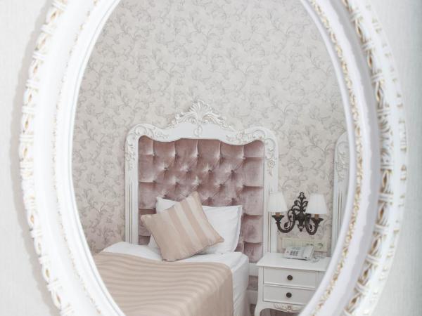 Aspen Hotel Kaleiçi : photo 5 de la chambre chambre triple standard