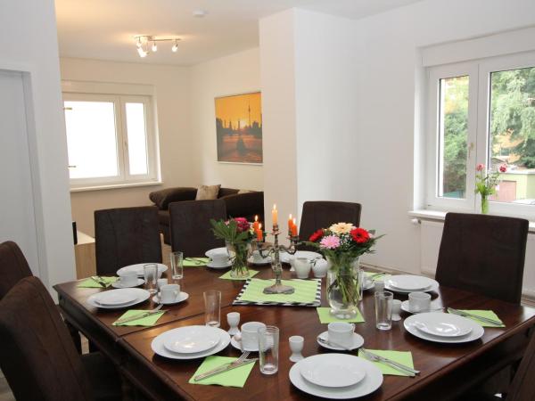 Apartments Tempelhof : photo 1 de la chambre appartement 3 chambres