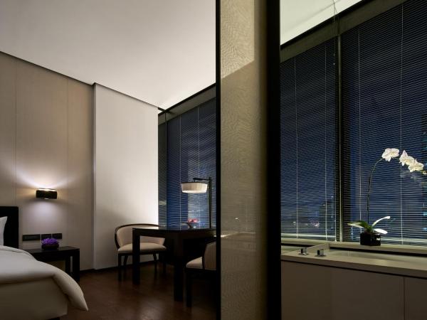 The Puli Hotel And Spa : photo 5 de la chambre chambre lit king-size de luxe - non-fumeurs