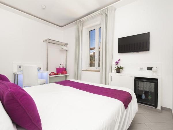 Hotel Tasso Suites & Spa : photo 6 de la chambre chambre double ou lits jumeaux classique