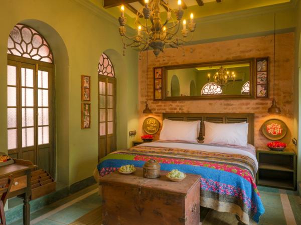 Calcutta Bungalow : photo 10 de la chambre suite lit king-size avec balcon