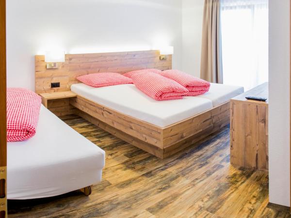 Piz Ot : photo 4 de la chambre grande chambre double