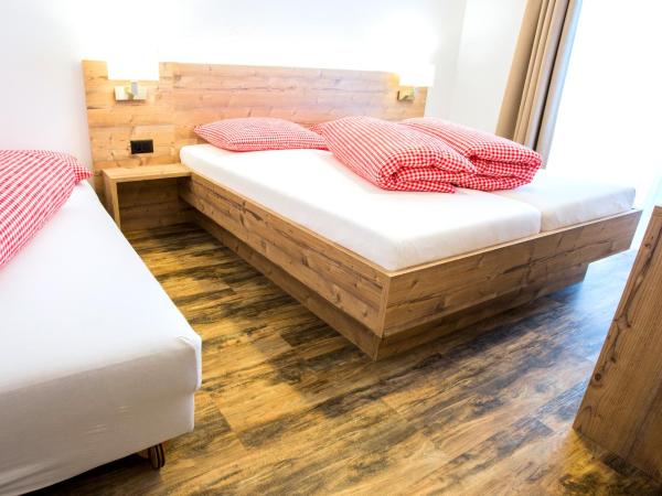 Piz Ot : photo 2 de la chambre grande chambre double