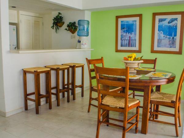 ENNA INN IXTAPA DEPARTAMENTOS ViSTA AL MAR : photo 5 de la chambre appartement avec balcon