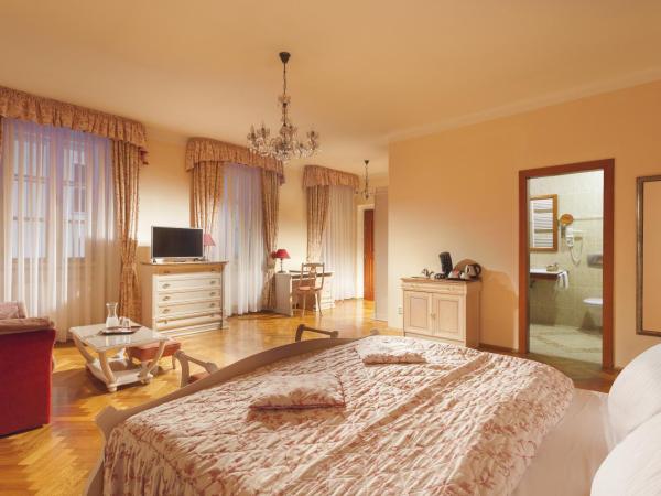 Boutique Hotel Constans : photo 10 de la chambre chambre deluxe double ou lits jumeaux