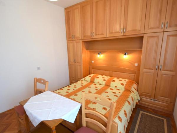 Guest House Keti : photo 4 de la chambre chambre lits jumeaux/double