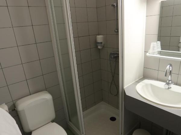 Gîte-Hôtel Le P'tit Cham : photo 2 de la chambre chambre double