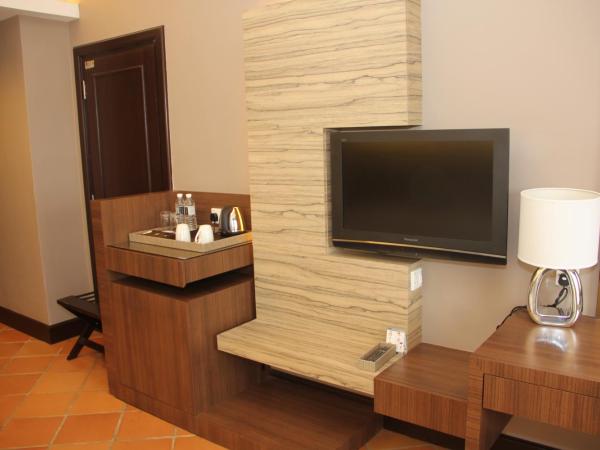 Thistle Port Dickson Resort : photo 7 de la chambre chambre lit king-size deluxe - côté mer