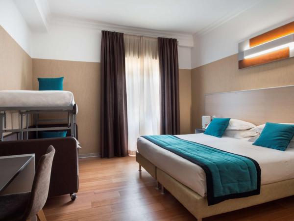 Best Western Plus City Hotel : photo 3 de la chambre chambre lit king-size familiale avec lits superposés