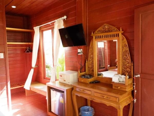 Phi Phi Maiyada Resort- SHA Certified : photo 7 de la chambre bungalow avec lit double