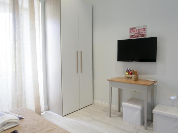 ESPOSITO PLAZA- ROOMS & SUITE : photo 1 de la chambre chambre double