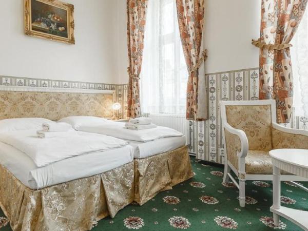 Hotel Klarinn Prague Castle : photo 3 de la chambre chambre double ou lits jumeaux