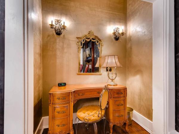 The Holiday Chalet Victorian : photo 6 de la chambre albert i suite