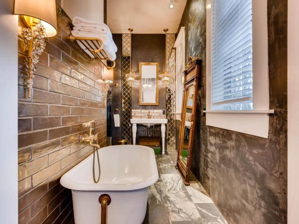 The Holiday Chalet Victorian : photo 3 de la chambre albert i suite