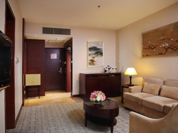 Shenzhen Best Western Felicity Hotel, Luohu Railway Station : photo 3 de la chambre suite exécutive
