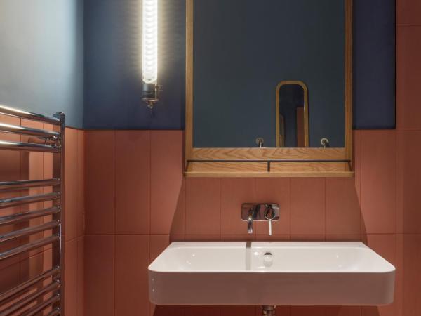 Whitworth Locke : photo 4 de la chambre studio ville