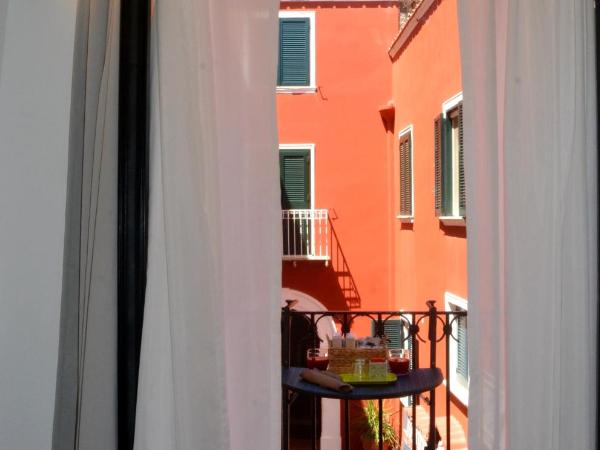 i 26 Gradini Capri : photo 10 de la chambre chambre double avec balcon